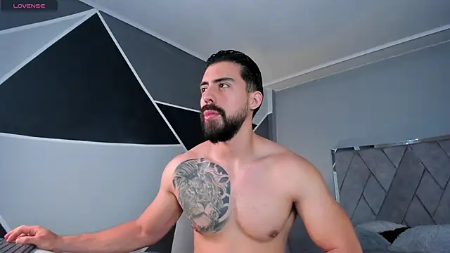 Snapshot of Markbrown chatting on January 1, 6:06 pm Markbrown online show from January 1, 6:06 pm