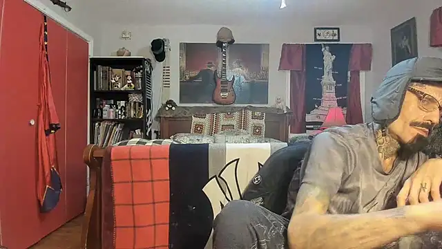 RoosterWabbit online show from March 1, 6:48 am