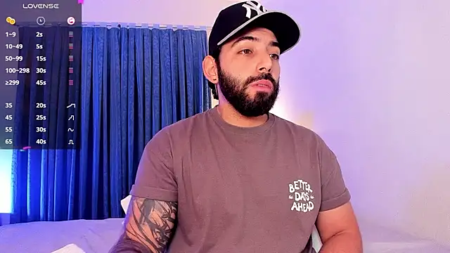 leo thewolf  online show from December 18, 4:25 pm