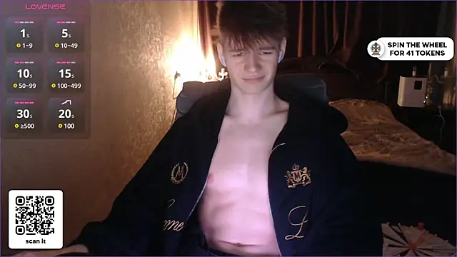 dantebigboi300 online show from February 7, 5:07 pm