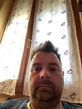 Snapshot of h4cAlex chatting on December 21, 12:16 pm h4cAlex online show from December 21, 12:16 pm