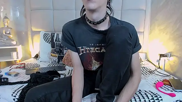 Hecatee 77 online show from December 18, 7:54 pm