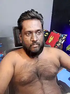 Rayansmith  online show from November 18, 4:00 pm