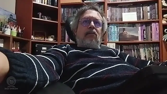 Mandra is a whore online show from November 10, 6:13 pm