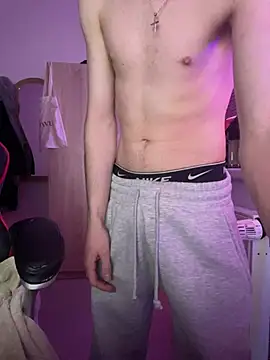 Using Crew online show from December 23, 5:00 pm