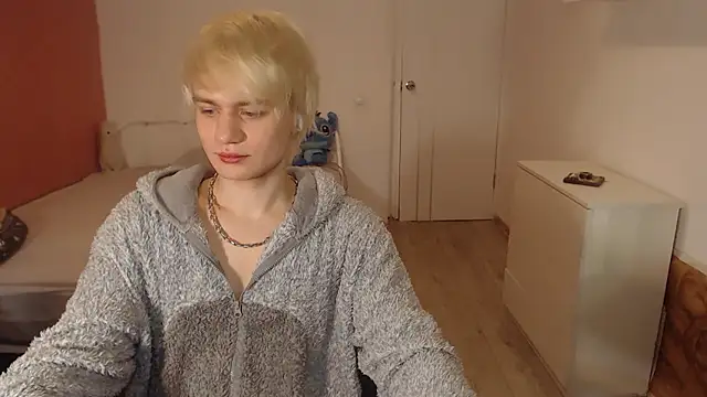 Oliver sweet  online show from January 17, 2:14 am