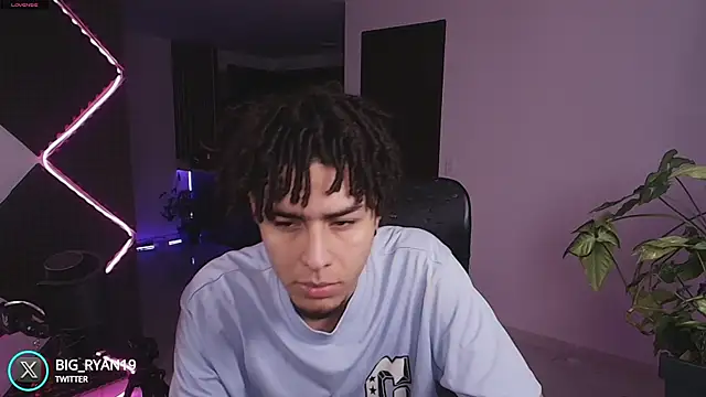 bigryann23 online show from November 16, 2:36 am